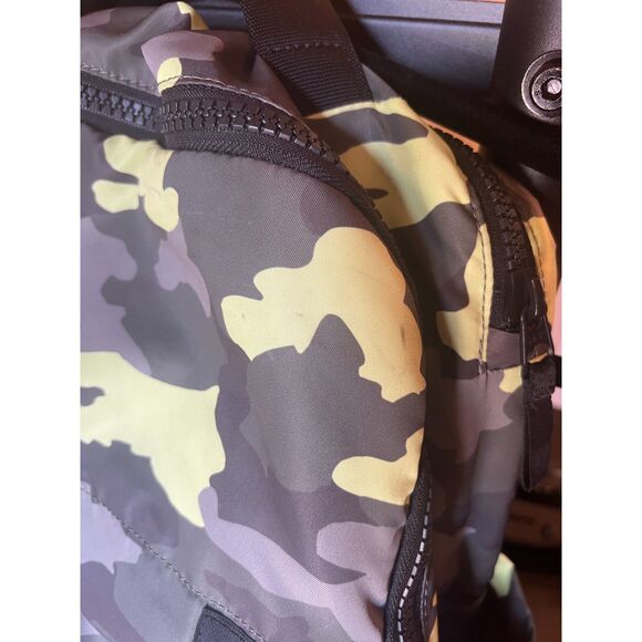 Lululemon Everyday Backpack 2.0 23L green Camo - Picture 2 of 5